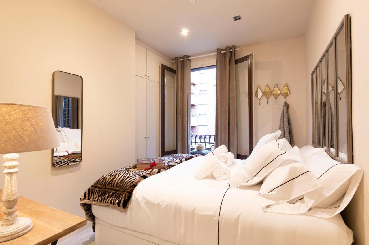Chic Apartments Barcelona Ngoại thất bức ảnh