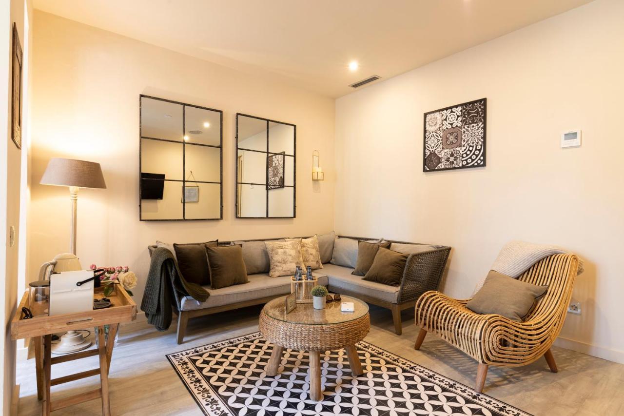 Chic Apartments Barcelona Ngoại thất bức ảnh